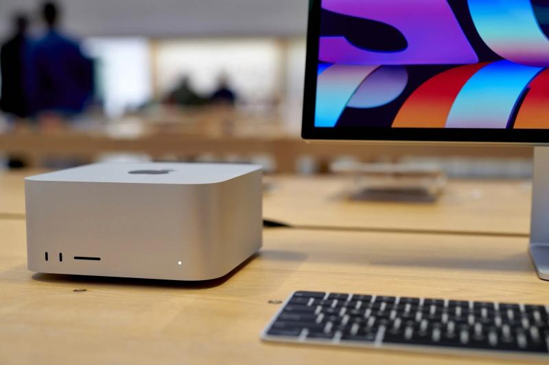 MacBook Pro OLED,  MacBook Air OLED,  MacBook Pro mới nhất,  giá bán MacBook Air ảnh 2