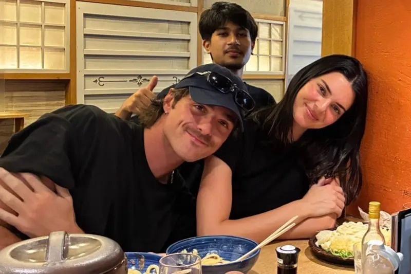 Kendall Jenner ảnh 1 Kendall Jenner ảnh 1