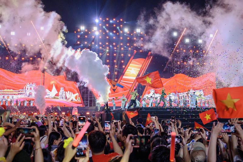 concert ảnh 13