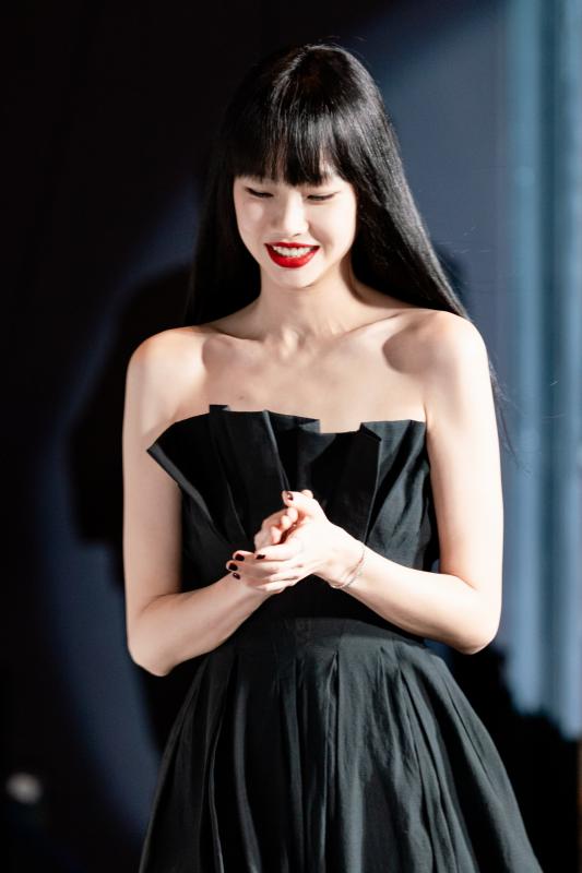 Jung Ho Yeon ảnh 3 Jung Ho Yeon ảnh 3