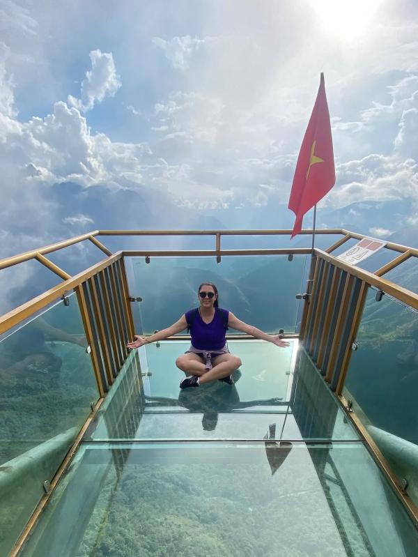 cầu kính ảnh 3 cầu kính ảnh 3
