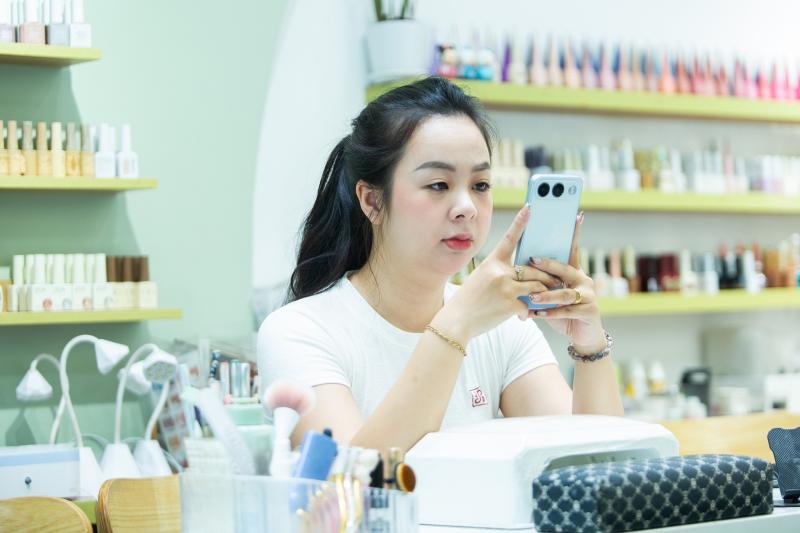 Oppo ảnh 1