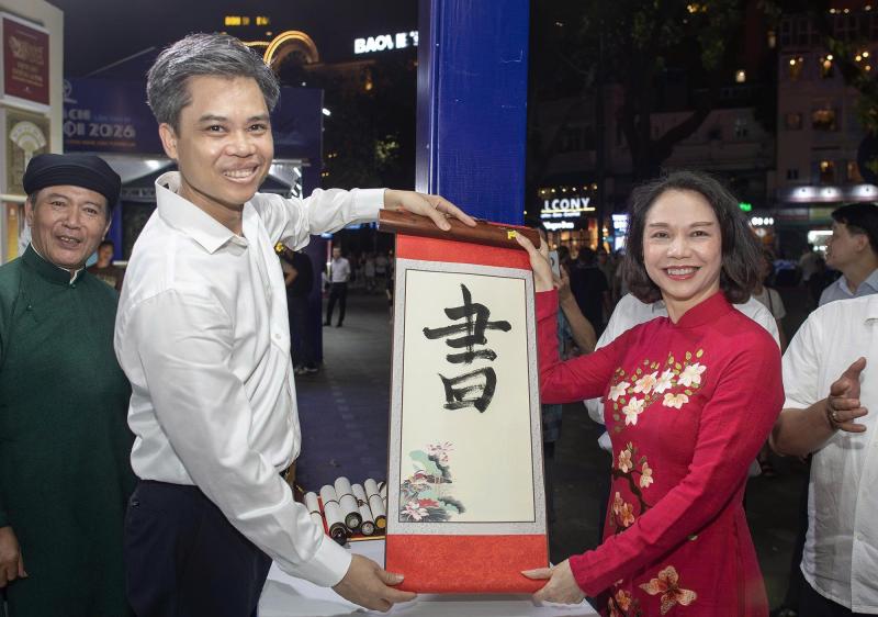 Hội sách ảnh 5