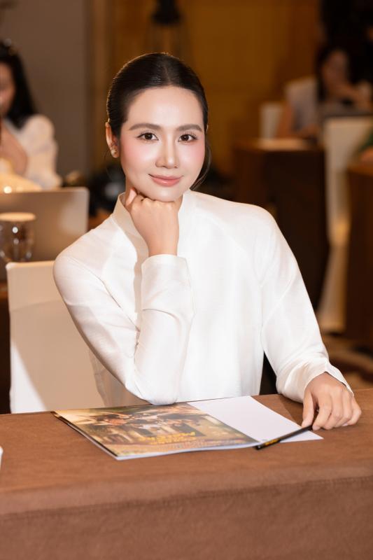 Huyền Lizzie ảnh 2