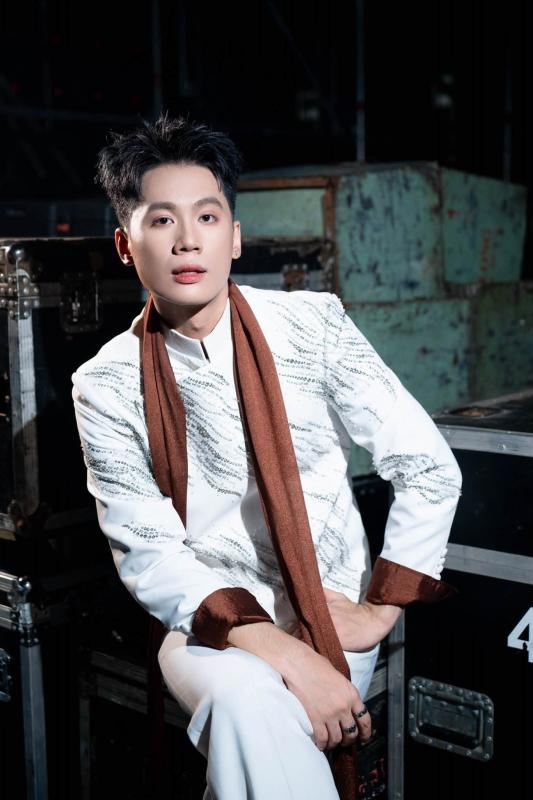14 Casper ảnh 1