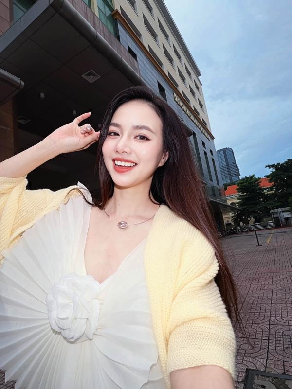 Đinh Ngọc Diệp ảnh 3 Đinh Ngọc Diệp ảnh 3