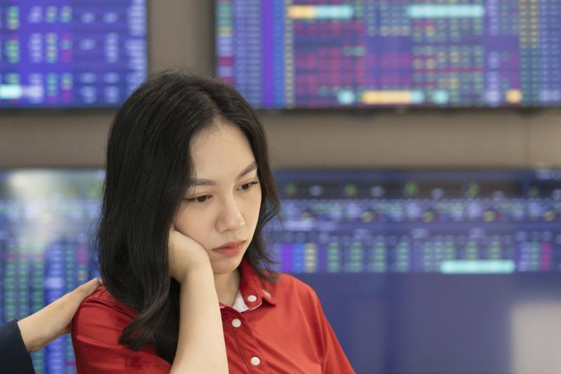 chứng khoán ảnh 1
