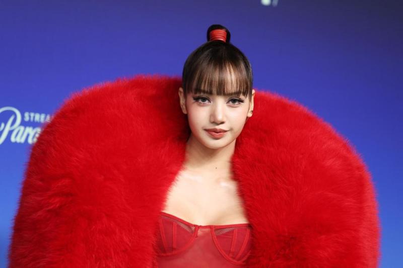 Lisa ảnh 1