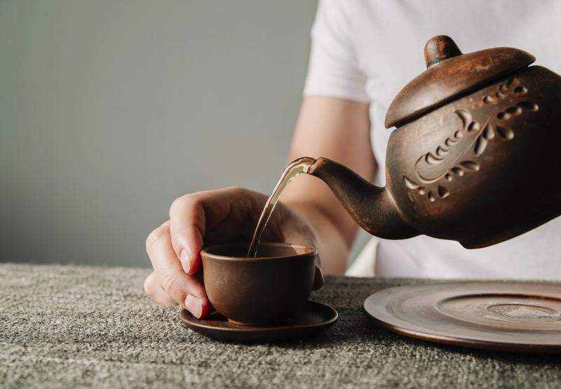 Trà gây hại thận ảnh 1
