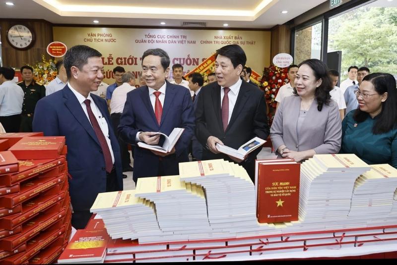 xuất bản ảnh 1 xuất bản ảnh 1