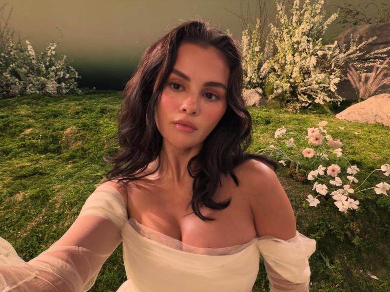 Selena Gomez ảnh 6 Selena Gomez ảnh 6