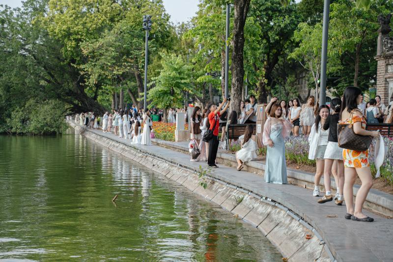 Hồ Gươm ảnh 16