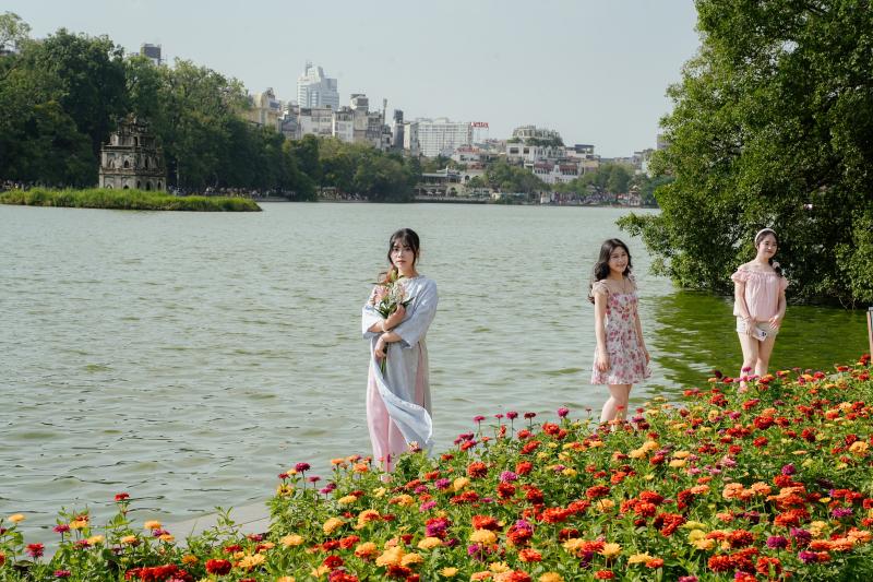 Hồ Gươm ảnh 14