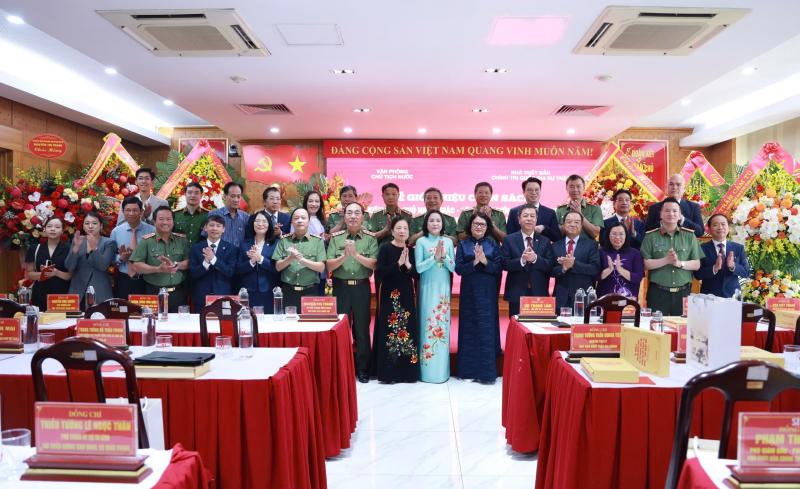 Trần Đại Quang ảnh 1 Trần Đại Quang ảnh 1
