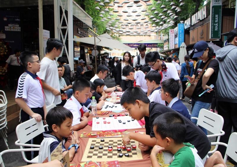 xuất bản ảnh 4 xuất bản ảnh 4